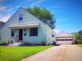 752 S Huth Rd, Cheektowaga, NY 14225