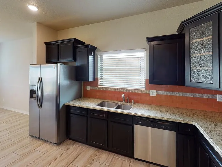 Stylish Modern Kitchen