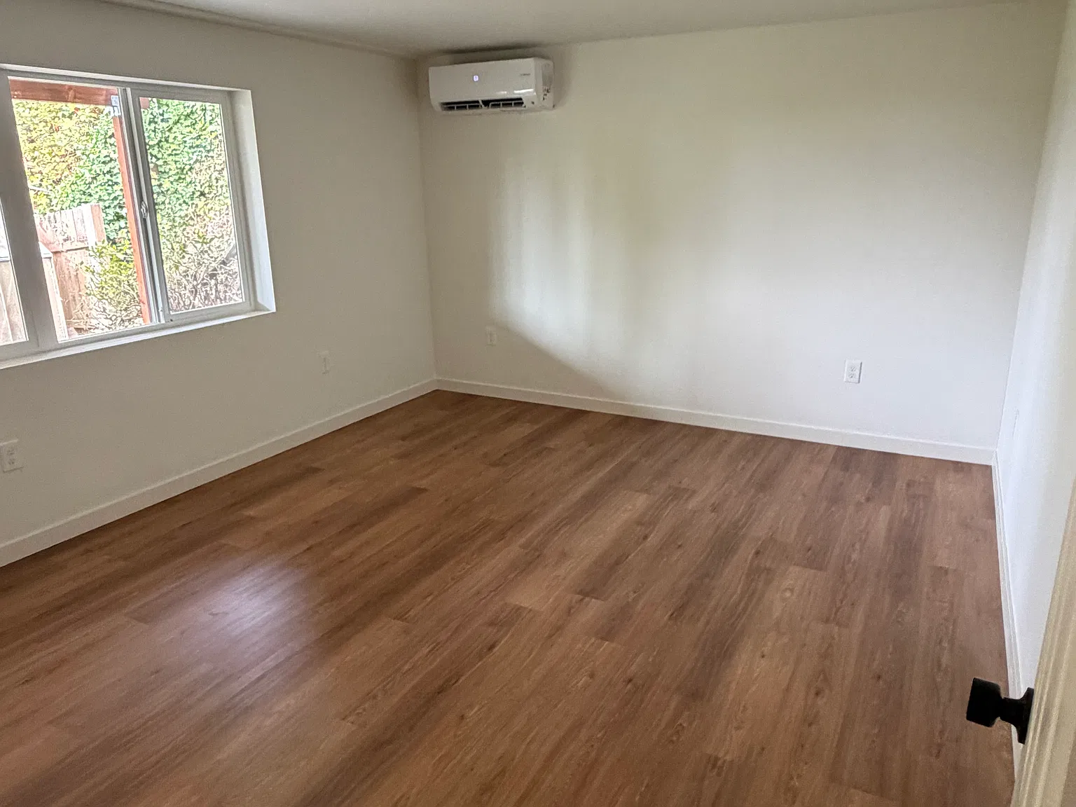2 bed, 1200 sqft, $2,995 — Photo 4
