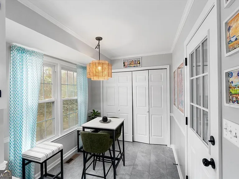 325 Brookstone Dr — Photo 13