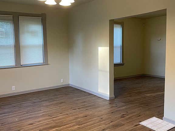 3rd image of 751 Diamond Ave