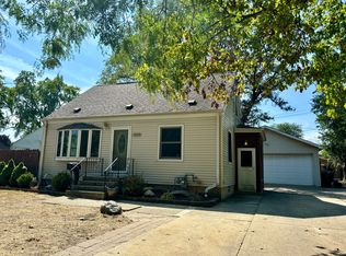 17010 Elm Lane Dr, Tinley Park, IL 60477