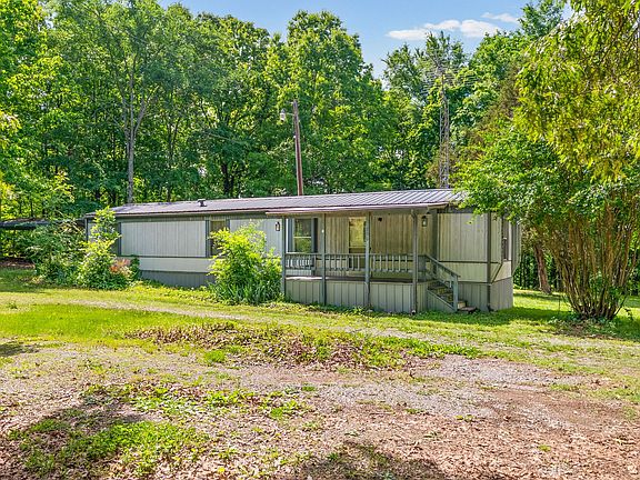 3rd image of 206 Boat Dock Rd
