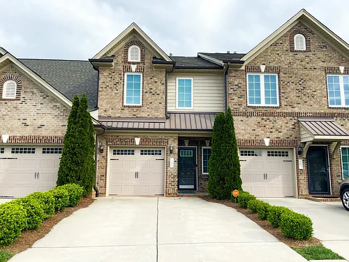 745 Common Dr #1 Photo 1