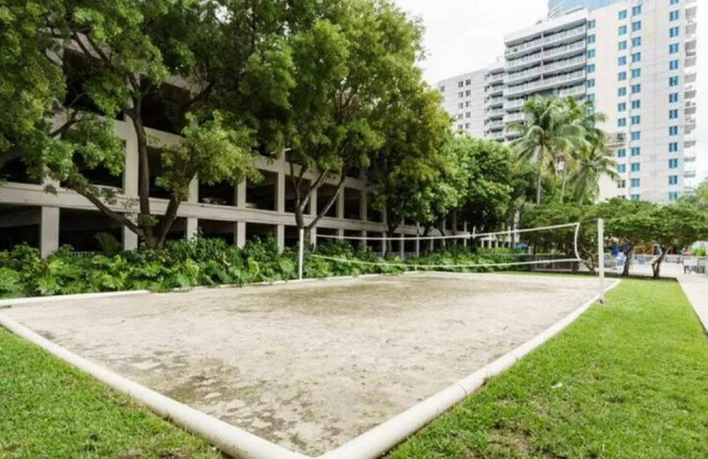 2 bed, 914 sqft, $2,950 — Photo 4