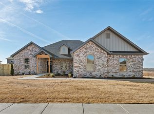 2109 Salmon St, Pea Ridge, AR 72751