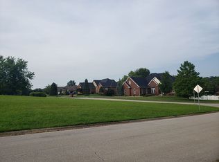 608 Freeman Lake Rd, Elizabethtown, KY 42701