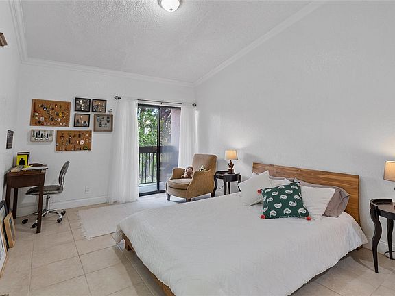 3rd image of 1905 SW 15 Street Apt 6