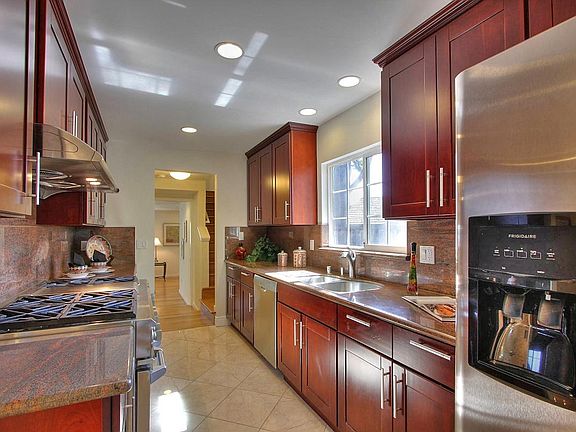 3rd image of 1183 Elmsford Ct