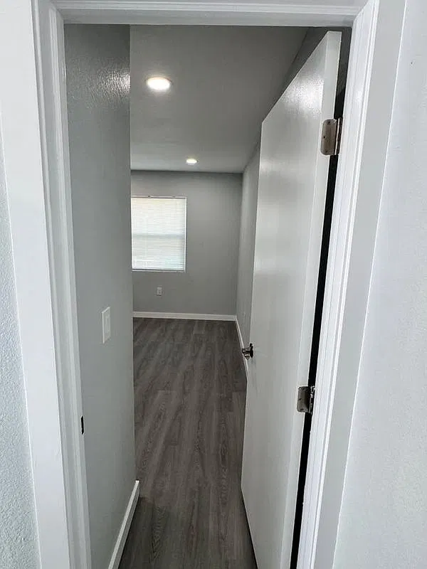 1 bed, 1.0 bath, 450 sqft, $1,000 — Photo 3