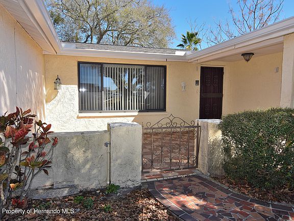 2nd image of 9310 Mark Twain Ln