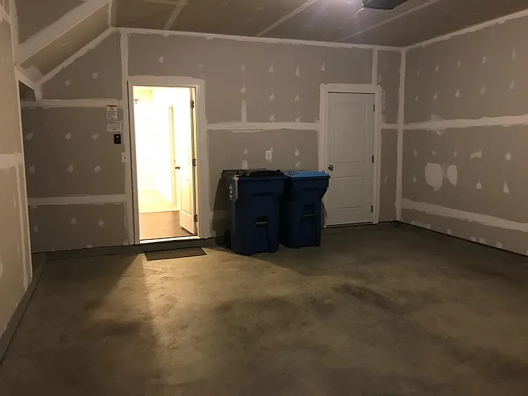 42314 Rockrimmon Ter — Photo 32