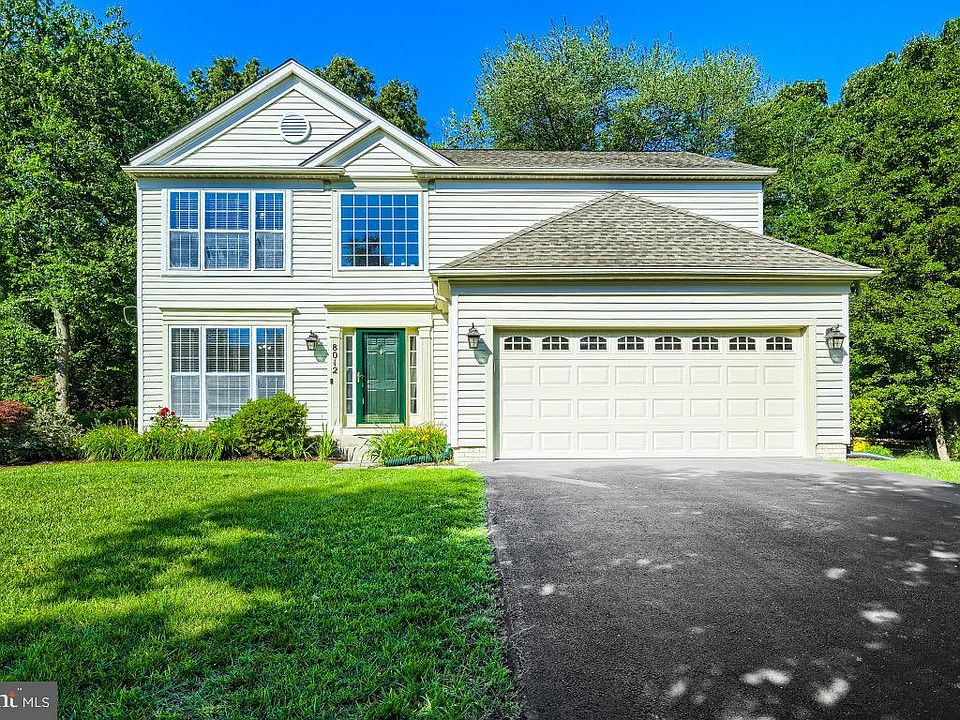 1st image of 8012 Middlebury Dr