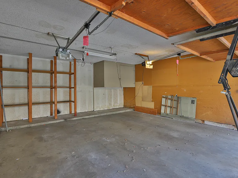 2536 Bryn Mawr Ln — Photo 25