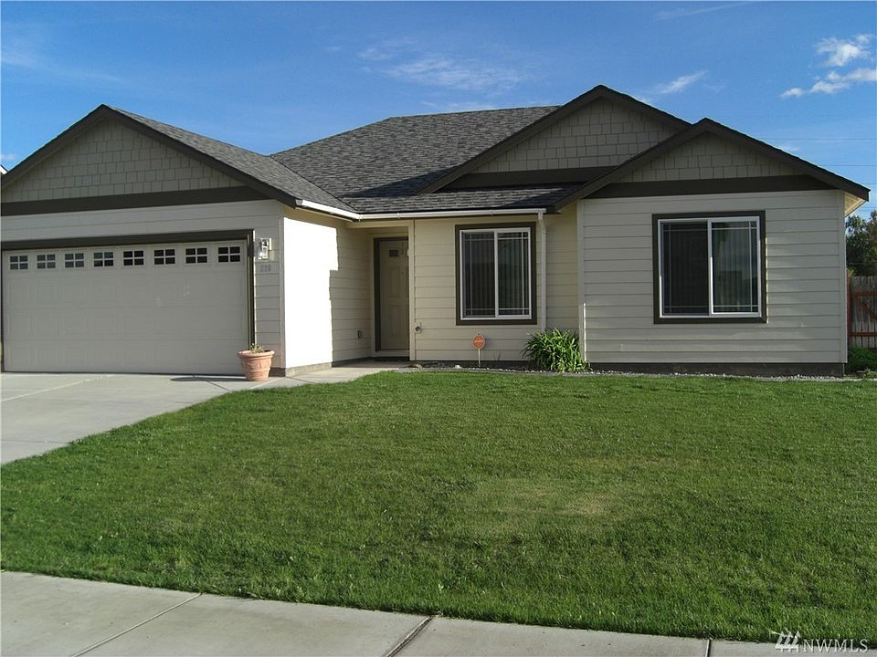 1st image of 810 5th Ave NE