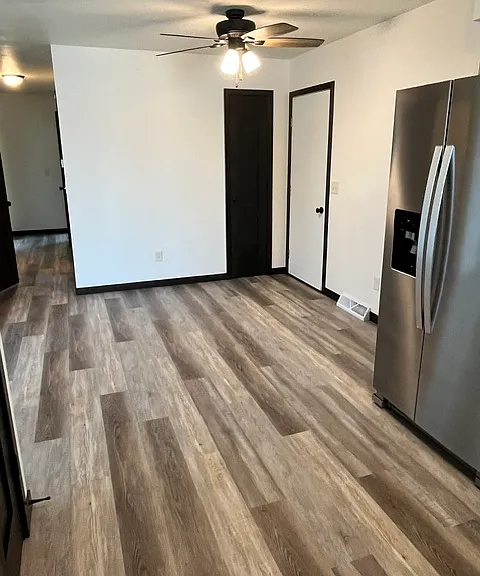 415 Theresa St — Photo 5