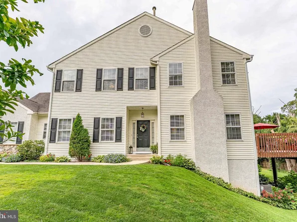 366 Galway Dr, West Chester, PA 19380