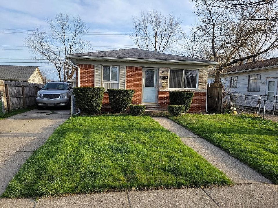 1st image of 21124 Woodward St