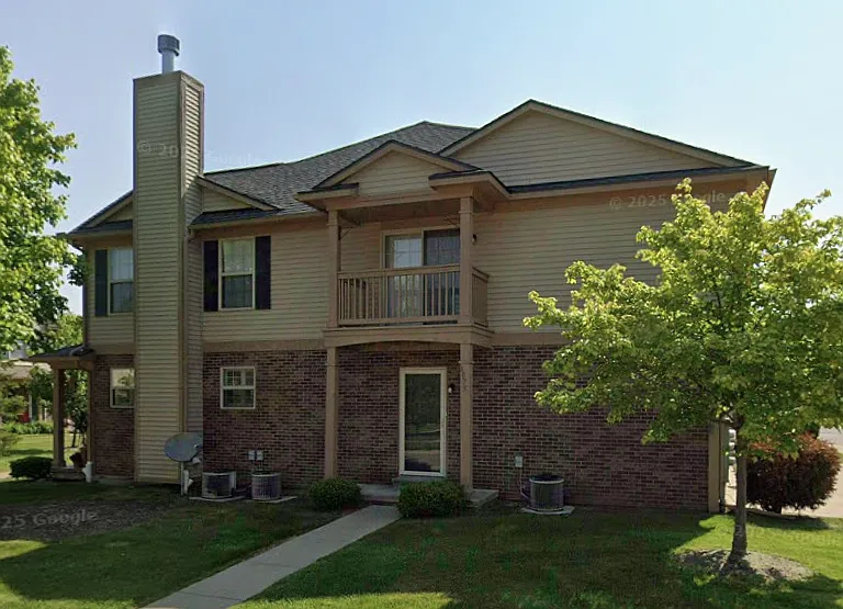 4043 Stonebridge Dr — Photo 2