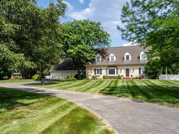 816 Kingfisher Ln, Cincinnati, OH 45246