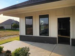 12925 E Equestrian St #12925, Wichita, KS 67230