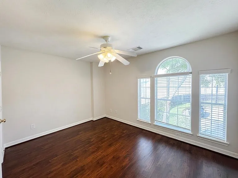 3002 Flintwood Dr — Photo 9