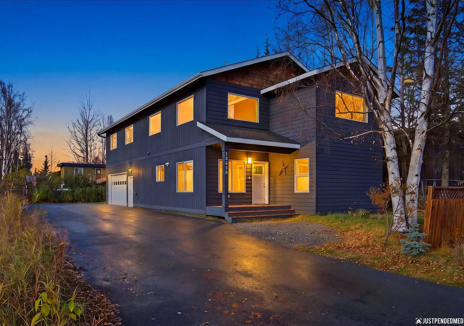 Beautifully Maintained South Anchorage Home | 4 Bedrooms + Exceptional Parking! — Photo 1