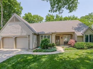 12613 Walmer St, Overland Park, KS 66209