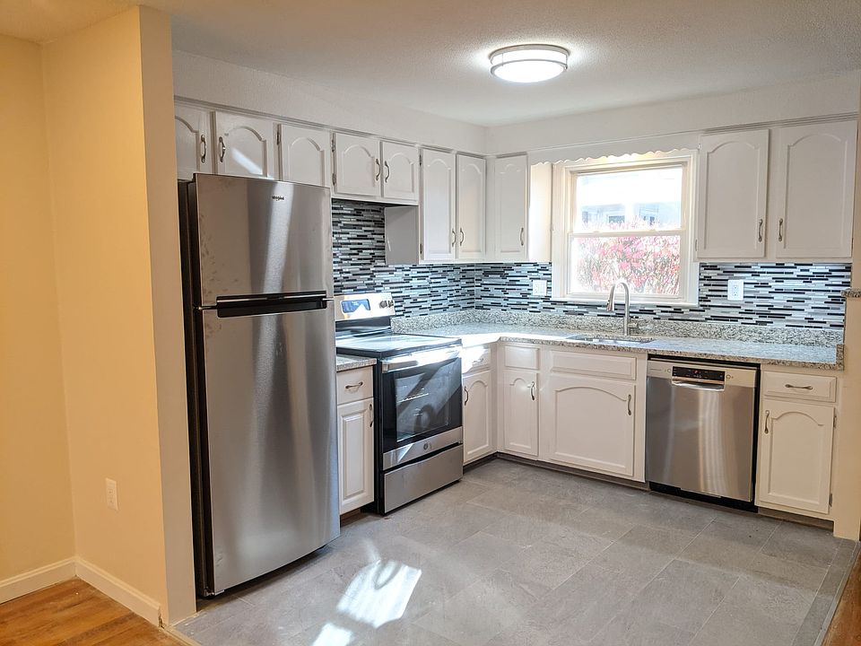 The Mansion Apartment Rentals Manchester, CT Zillow