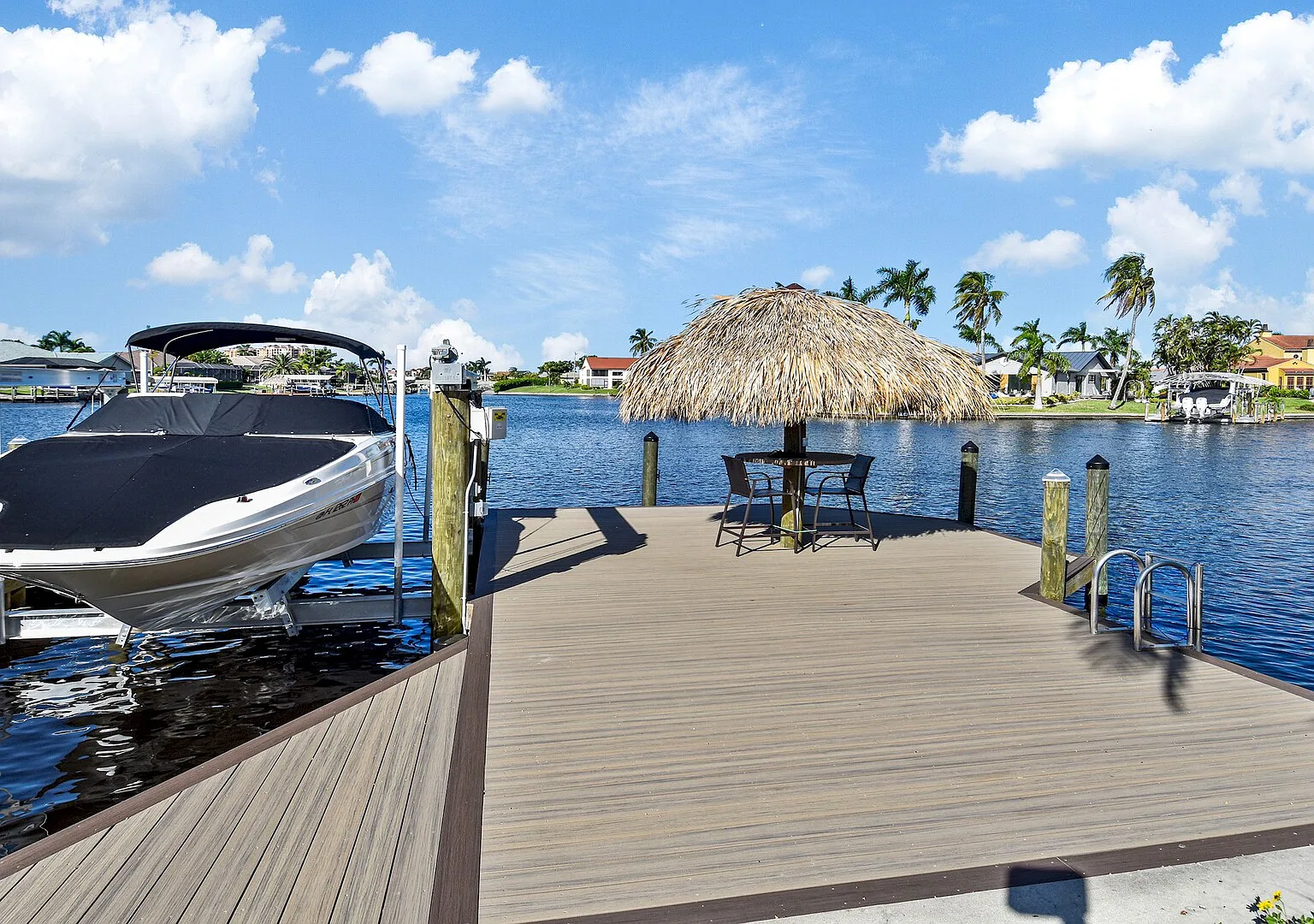 Rosegarden - Pool/Spa and perfect water view — Photo 4