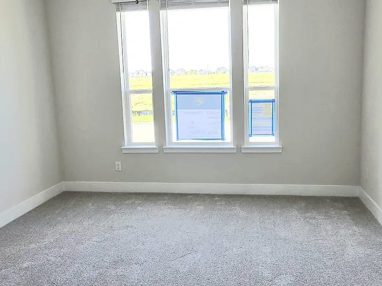 3010 Eleanor Dr — Photo 21