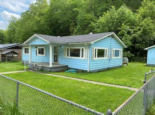 131 Woodlawn Ave, Rock View, WV 24880