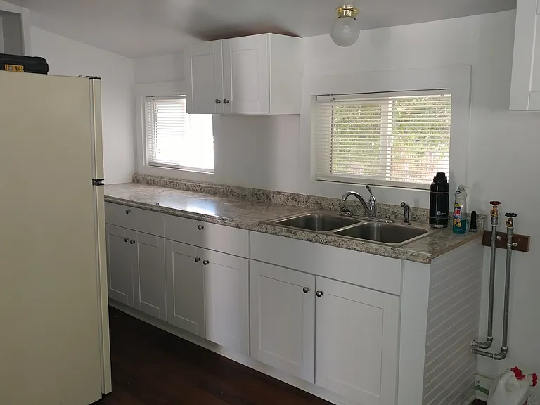 2420 Wantland Ave — Photo 3
