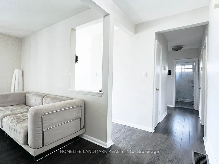 16 Lochinvar Cres #MAIN — Photo 18