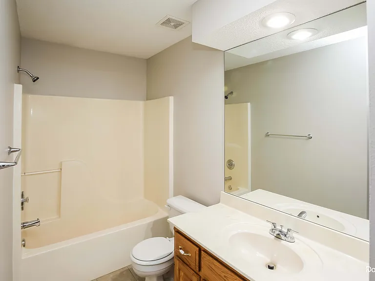 1710 Stasi Ave — Photo 15