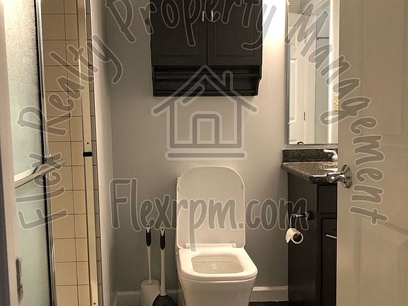 5th image of 745 Washington St APT 308