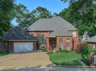 208 Springs Edge Dr, Montgomery, TX 77356