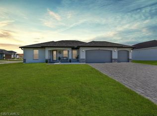 1101 NE 10th St, Cape Coral, FL 33909