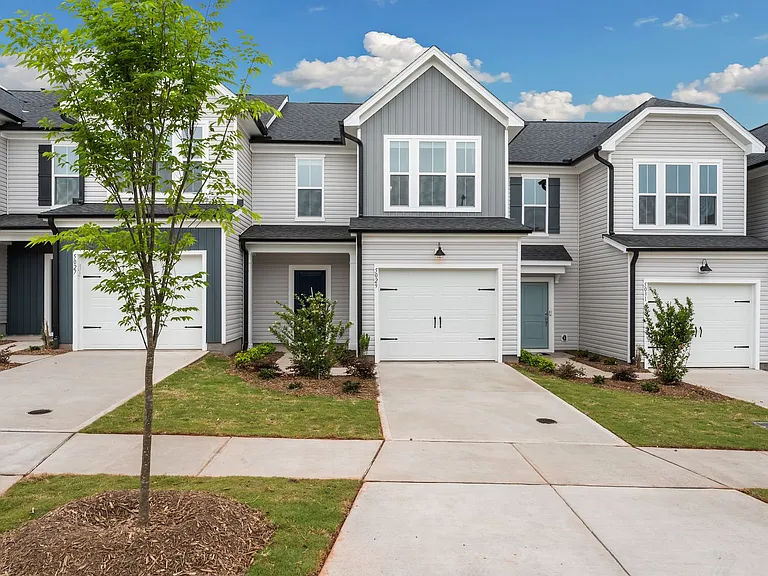 5029 Reader Way — Photo 1