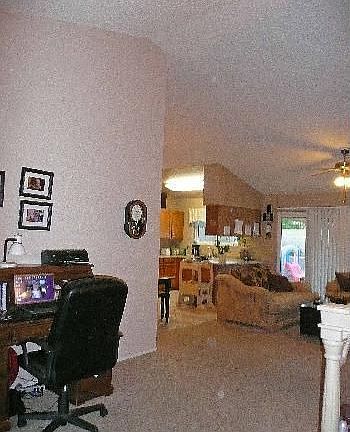 3rd image of 4908 E Elmwood Cir
