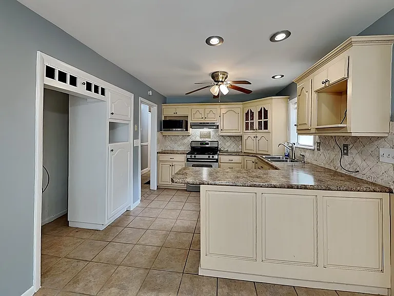 3020 Wenonah Park Pl SW — Photo 6