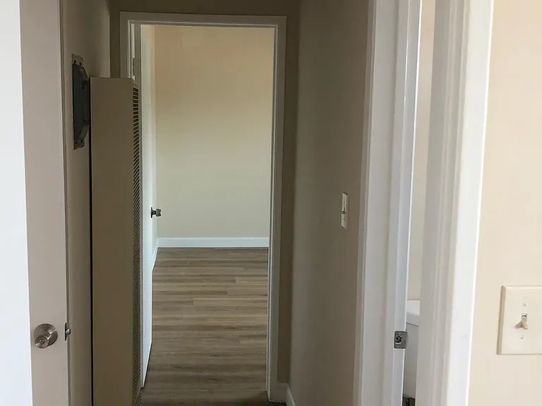 4383 W 137th St #D — Photo 15