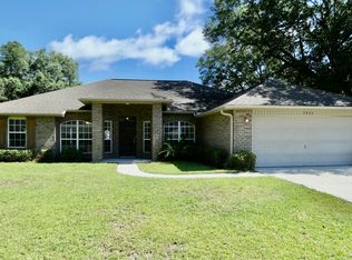5836 Chi Chi Cir, Milton, FL 32570