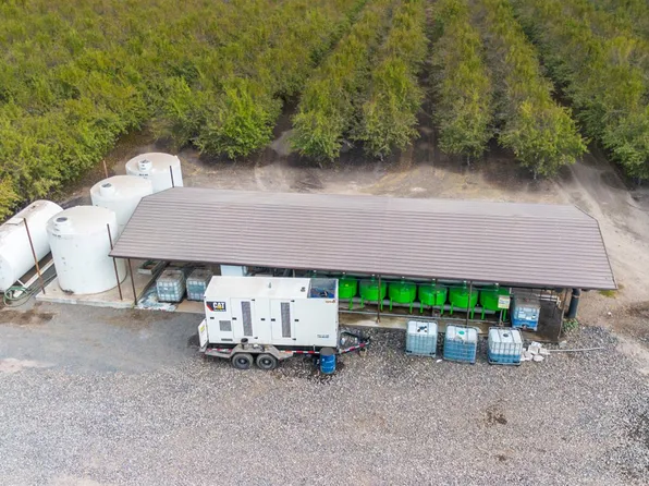 28 Mile Rd, Oakdale, CA 95361