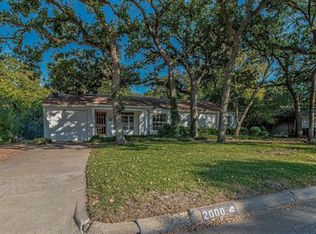 2000 Bluebird Ave, Fort Worth, TX 76111
