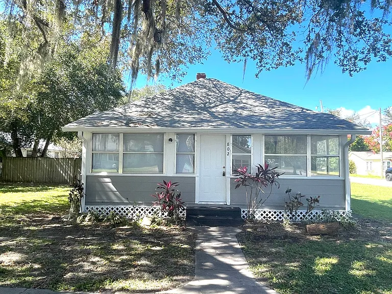 802 Missouri Ave — Photo 1