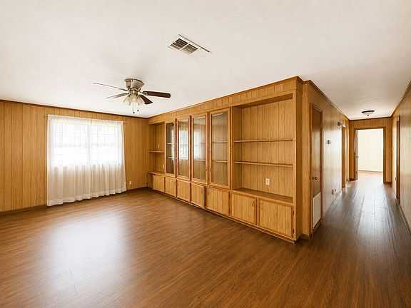 5th image of 332 Springhill St