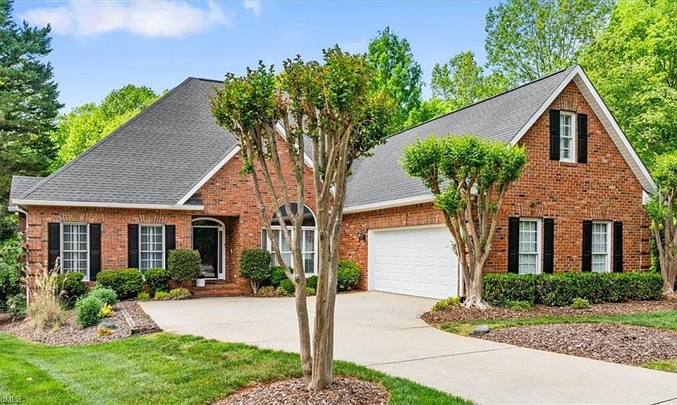 1st image of 7 Ibis Cir