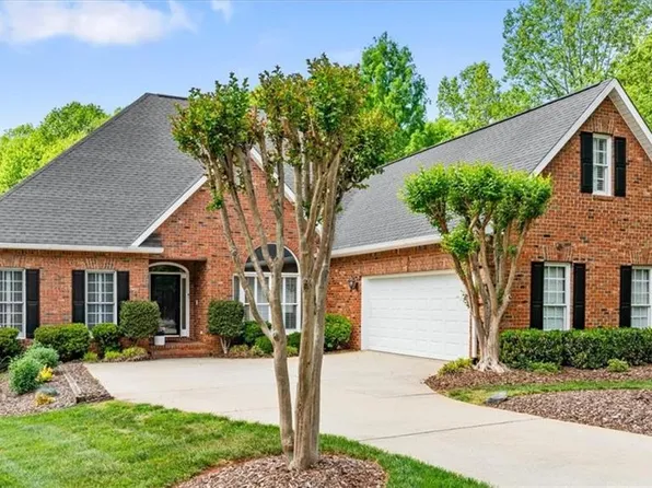 7 Ibis Cir, Greensboro, NC 27455