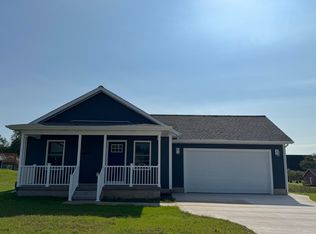 255 Willowside Dr, Shelby, MI 49455